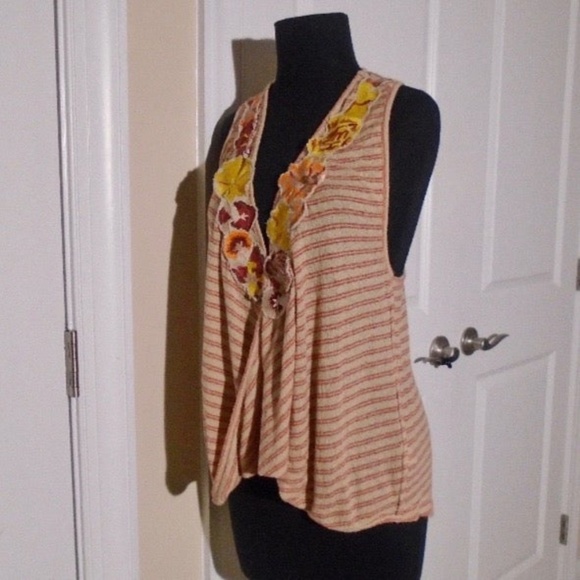 FREE PEOPLE Tops - FREE PEOPLE Striped Frieda Tank M Neutral